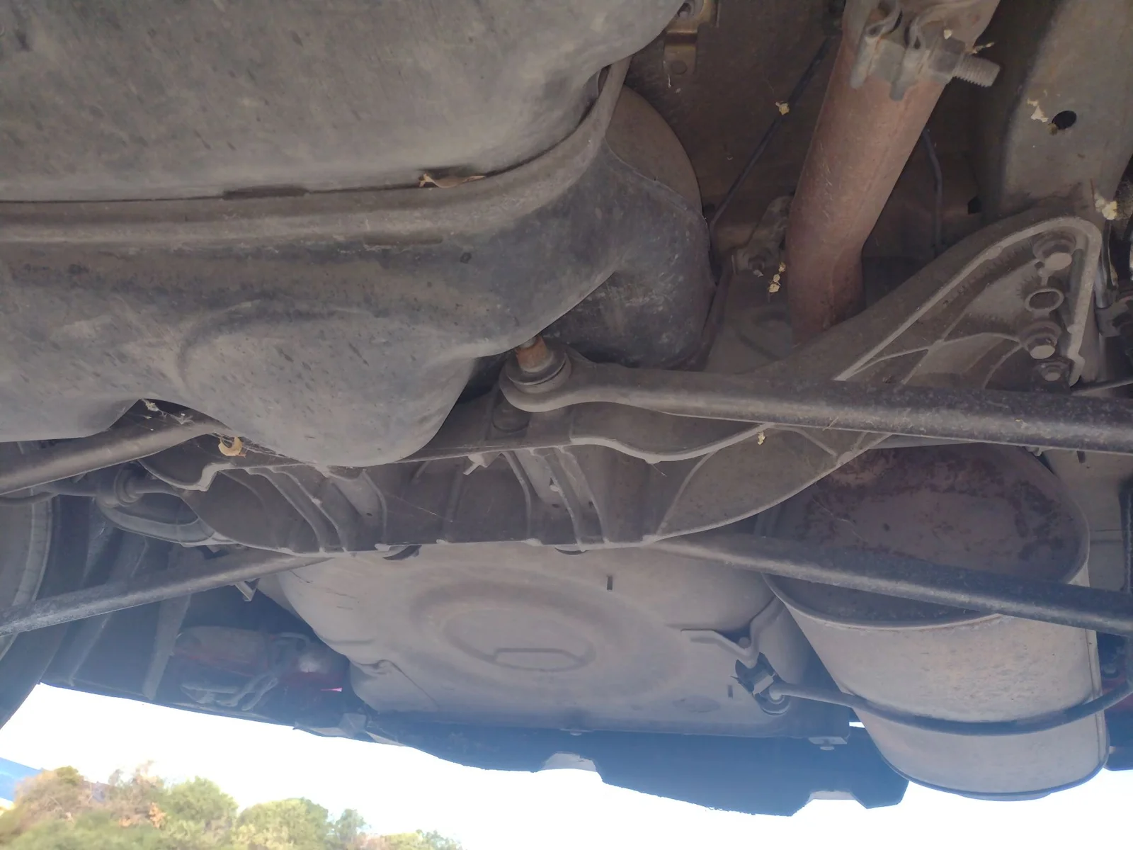 Foto de EJE TRASERO ALFA ROMEO GT (125) 1.9 JTD (M) 16V CAT (150 CV / 110 KW) referencia 0060687128