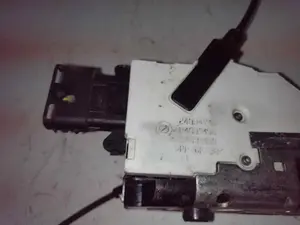 Foto de CERRADURA PUERTA TRASERA DERECHA CITROEN C4 PICASSO 1.6 16V HDi FAP (109 CV / 80 KW) referencia 24097816 foto 5