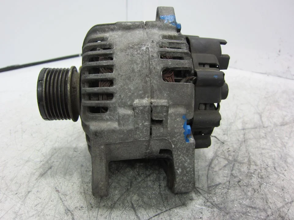 Foto de ALTERNADOR RENAULT SCENIC II (JM) referencia 2543564A