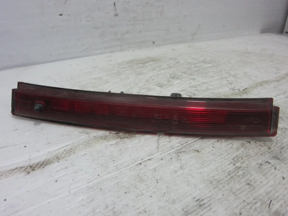 Foto de LUZ CENTRAL DE FRENO RENAULT CLIO IV GRANDTOUR 0.9 Energy (90 CV / 66 KW) referencia A079773