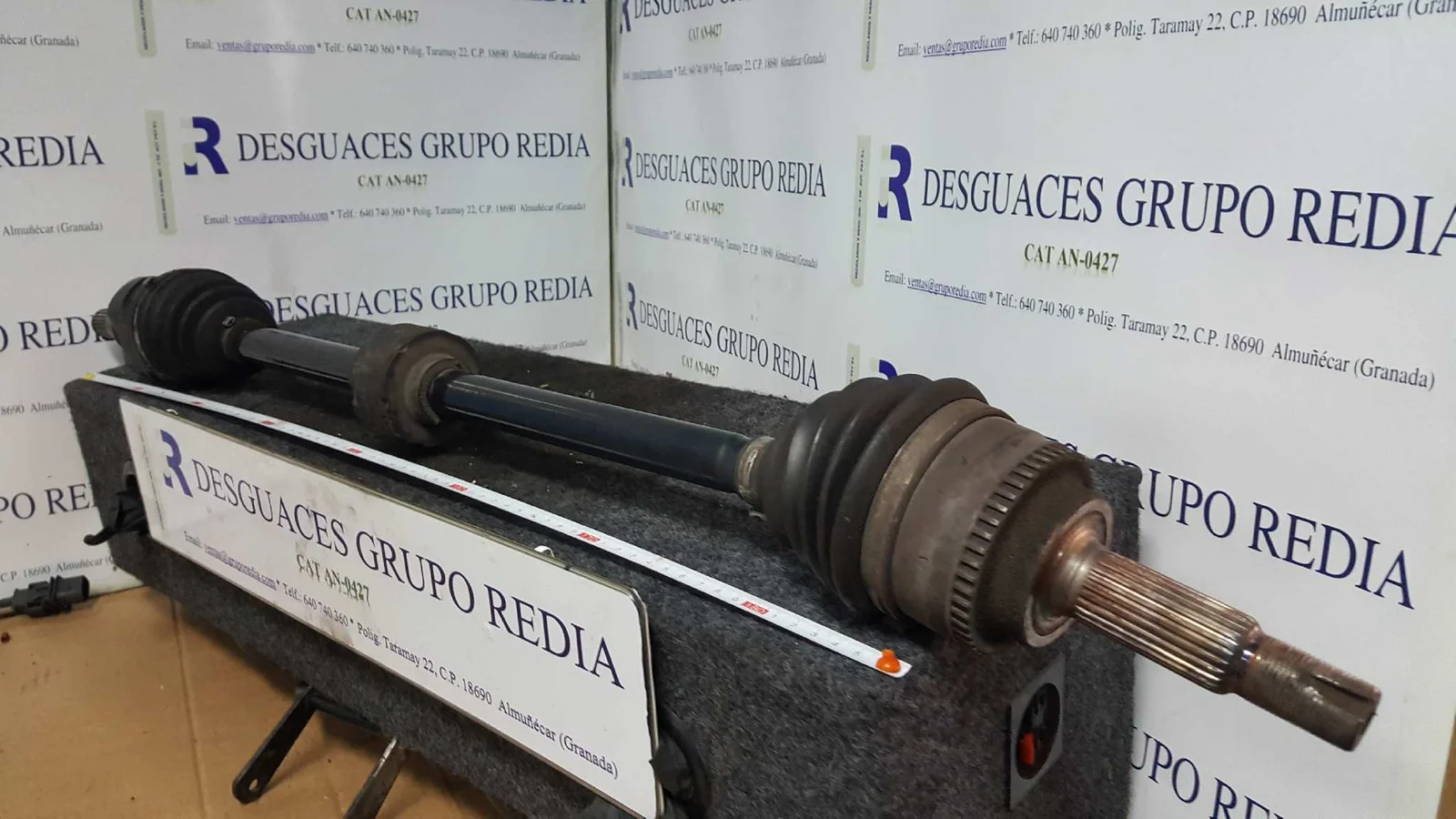 Foto de TRANSMISION DELANTERA DERECHA TOYOTA COROLLA (E12) referencia 43410112660