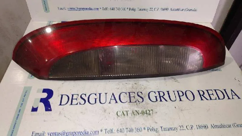 Foto de PILOTO TRASERO DERECHO OPEL CORSA C referencia 09114337