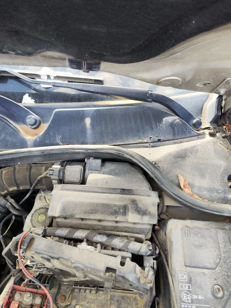 Foto de BRAZO LIMPIA DELANTERO IZQUIERDO RENAULT MEGANE II COUPE/CABRIO 1.5 dCi Diesel (106 CV / 78 KW) referencia 7701063732