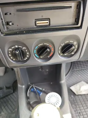 Foto de MANDO CALEFACCION / AIRE ACONDICIONADO CITROEN BERLINGO 2.0 HDi CAT (RHY / DW10TD) (90 CV / 66 KW)