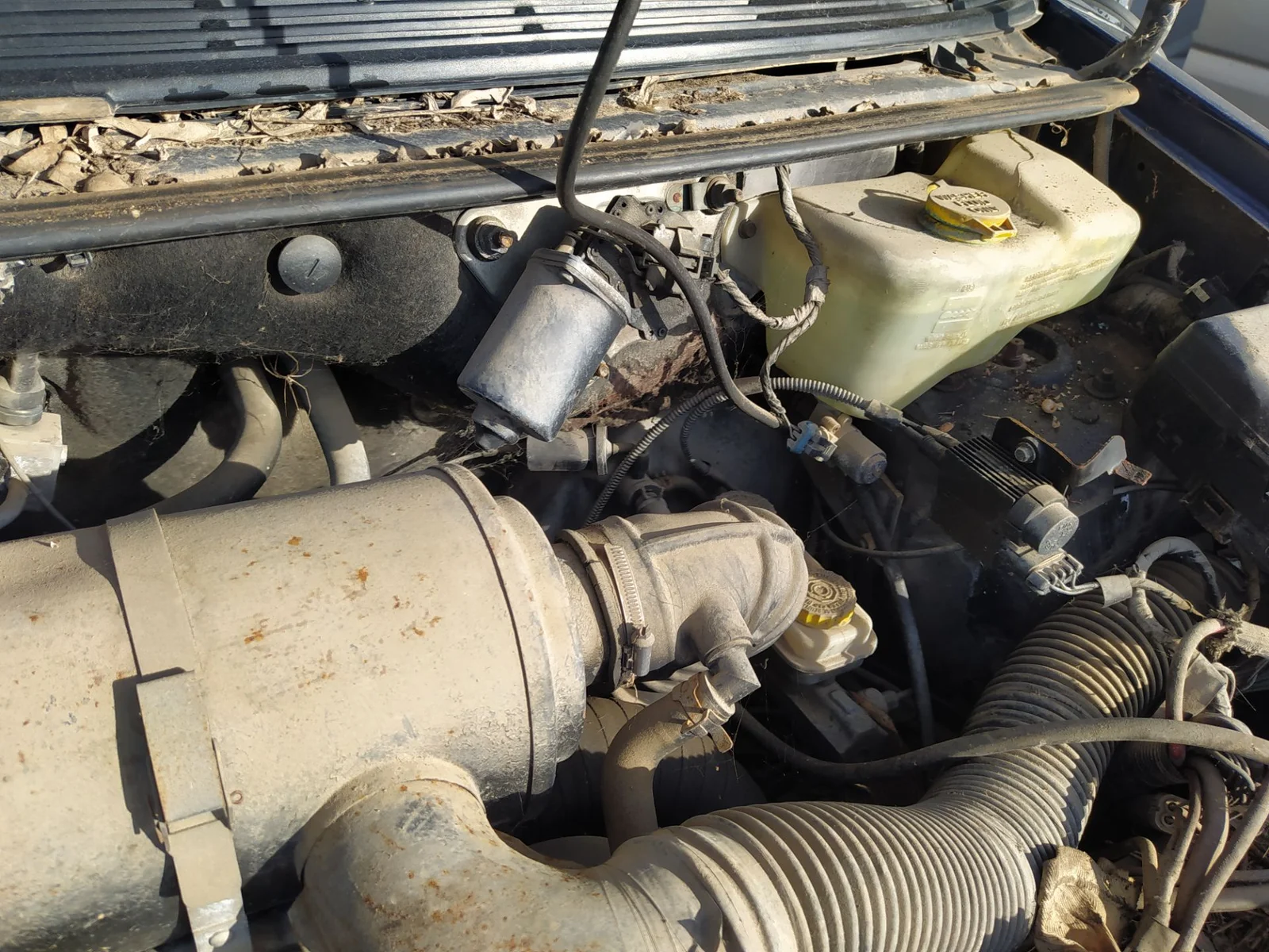 Foto de CAUDALIMETRO CHRYSLER VOYAGER GS 2.5 Turbodiesel (116 CV / 85 KW)