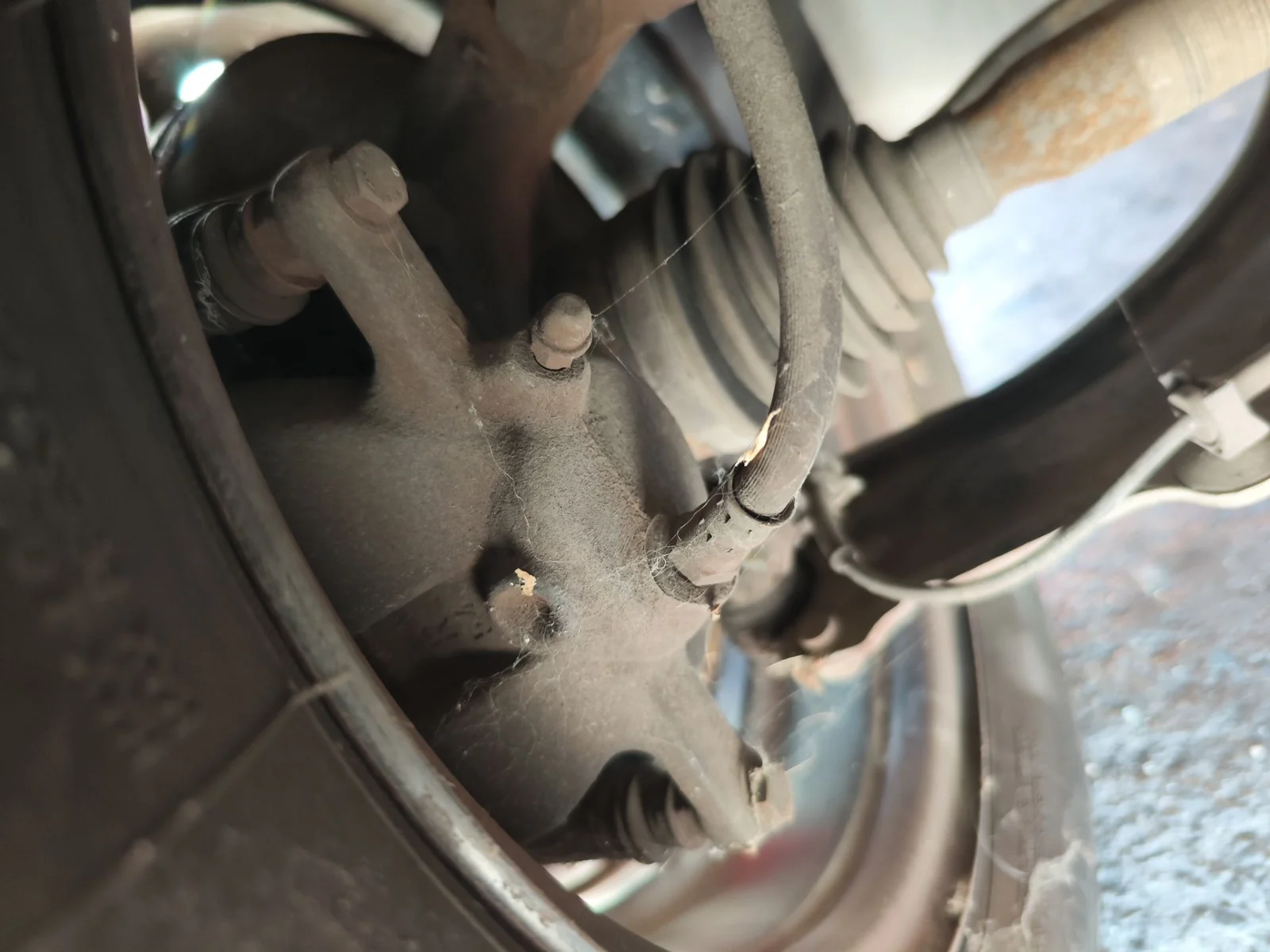 Foto de PINZA DE FRENO DELANTERA DERECHA RENAULT KANGOO II (F/KW0) 1.5 dCi Diesel CAT (86 CV / 63 KW) referencia 410010823R