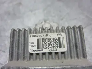 Foto de CAJA PRECALENTAMIENTO RENAULT CAPTUR I 1.5 dCi Diesel FAP Energy (90 CV / 66 KW) referencia 110678071R foto 2
