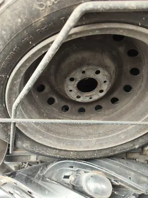 Foto de RUEDA DE REPUESTO CITROEN XSARA PICASSO 1.6 HDi CAT (9HY / DV6TED4) (109 CV / 80 KW)