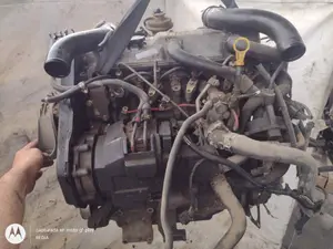 Foto de MOTOR COMPLETO FORD FOCUS BERLINA (CAK) 1.8 TDDI Turbodiesel CAT (90 CV / 66 KW) referencia C9DB foto 6