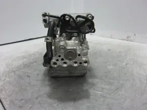 Foto de ABS TOYOTA RAV4 referencia 47270-47030 foto 3