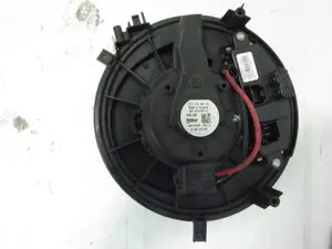 Foto de VENTILADOR CALEFACCION VOLKSWAGEN GOLF VII BERLINA (BQ1/BE2) 1.6 TDI (116 CV / 85 KW) referencia 5Q1819021E foto 2