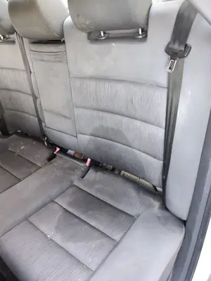 Foto de ASIENTOS TRASERO IZQUIERDO AUDI A6 BERLINA (4B2) 2.5 V6 24V TDI (150 CV / 110 KW) foto 2
