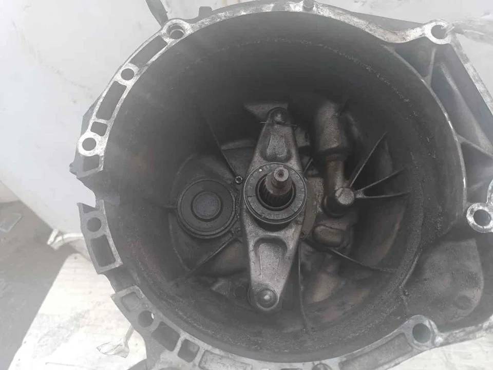Foto de CAJA CAMBIOS BMW SERIE 1 BERLINA 5P (F20) 2.0 Turbodiesel (116 CV / 85 KW) referencia 1069401052