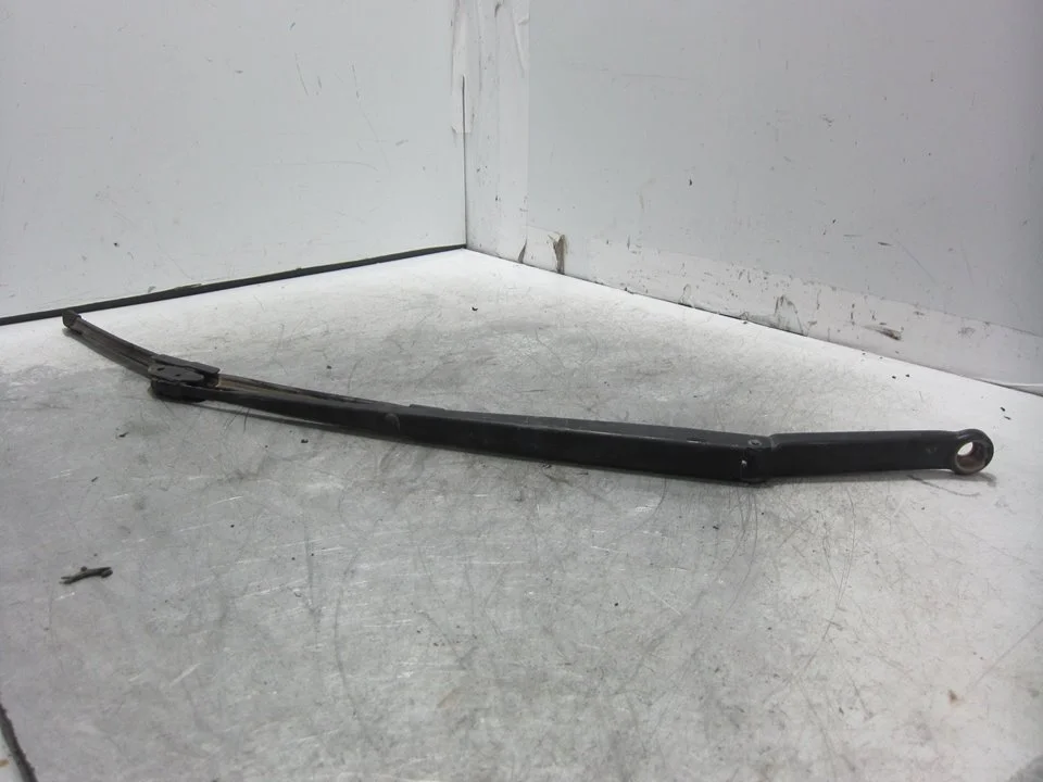 Foto de BRAZO LIMPIA DELANTERO DERECHO BMW SERIE 3 BERLINA (E46) 3.0 24V Turbodiesel CAT (184 CV / 135 KW) referencia 61617007128