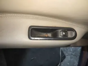 Foto de MANDO ELEVALUNAS TRASERO IZQUIERDO RENAULT SCENIC II (JM) 1.9 dCi Diesel (120 CV / 88 KW) referencia 156013870