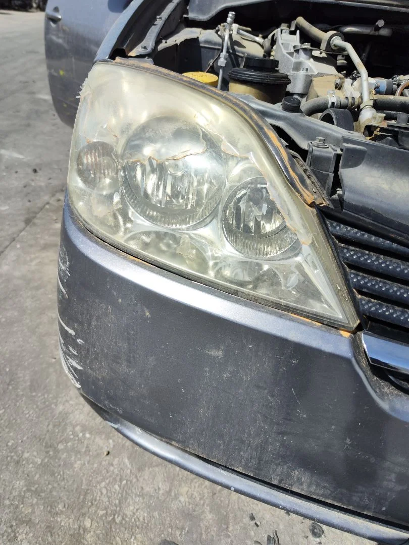 Foto de FARO DERECHO NISSAN PRIMERA BERLINA (P12) 1.9 16V Turbodiesel CAT (120 CV / 88 KW) referencia 26010AU80B