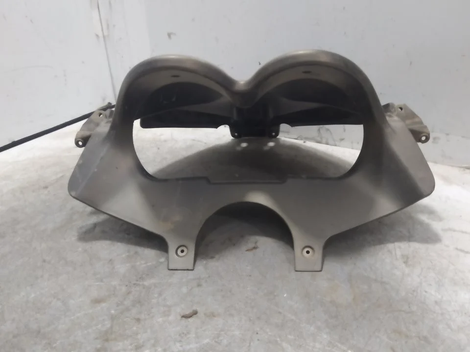 Foto de MOLDURA APRILIA ATLANTIC 125 / 250 125 cm3 - 10 kW (14 CV / 10 KW) referencia DIS 105618