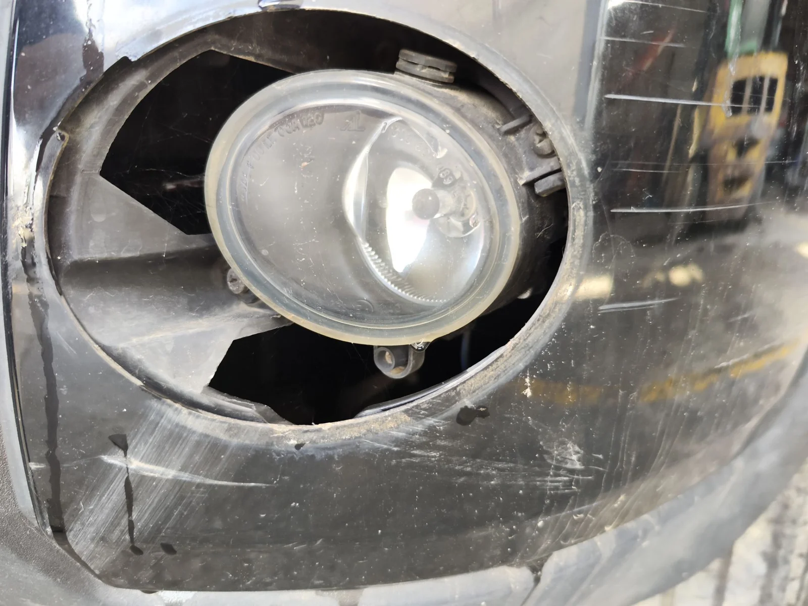Foto de FARO ANTINIEBLA IZQUIERDO LAND ROVER FREELANDER (LN) 2.0 Td4 CAT (109 CV / 80 KW)
