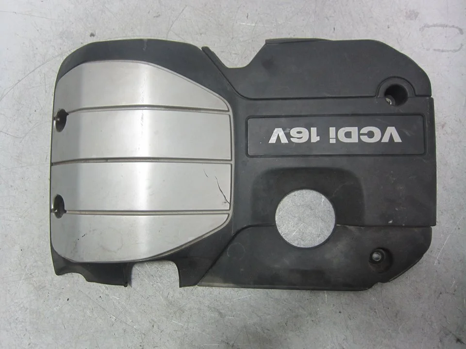 Foto de TAPA MOTOR CHEVROLET CAPTIVA 2.0 Diesel CAT (150 CV / 110 KW) referencia 96897629