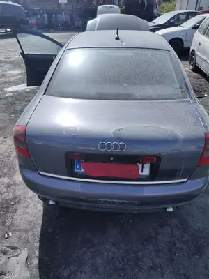Foto de PORTON TRASERO AUDI A6 BERLINA (4B2) 2.5 V6 24V TDI (150 CV / 110 KW) referencia 4B5827023R foto 3