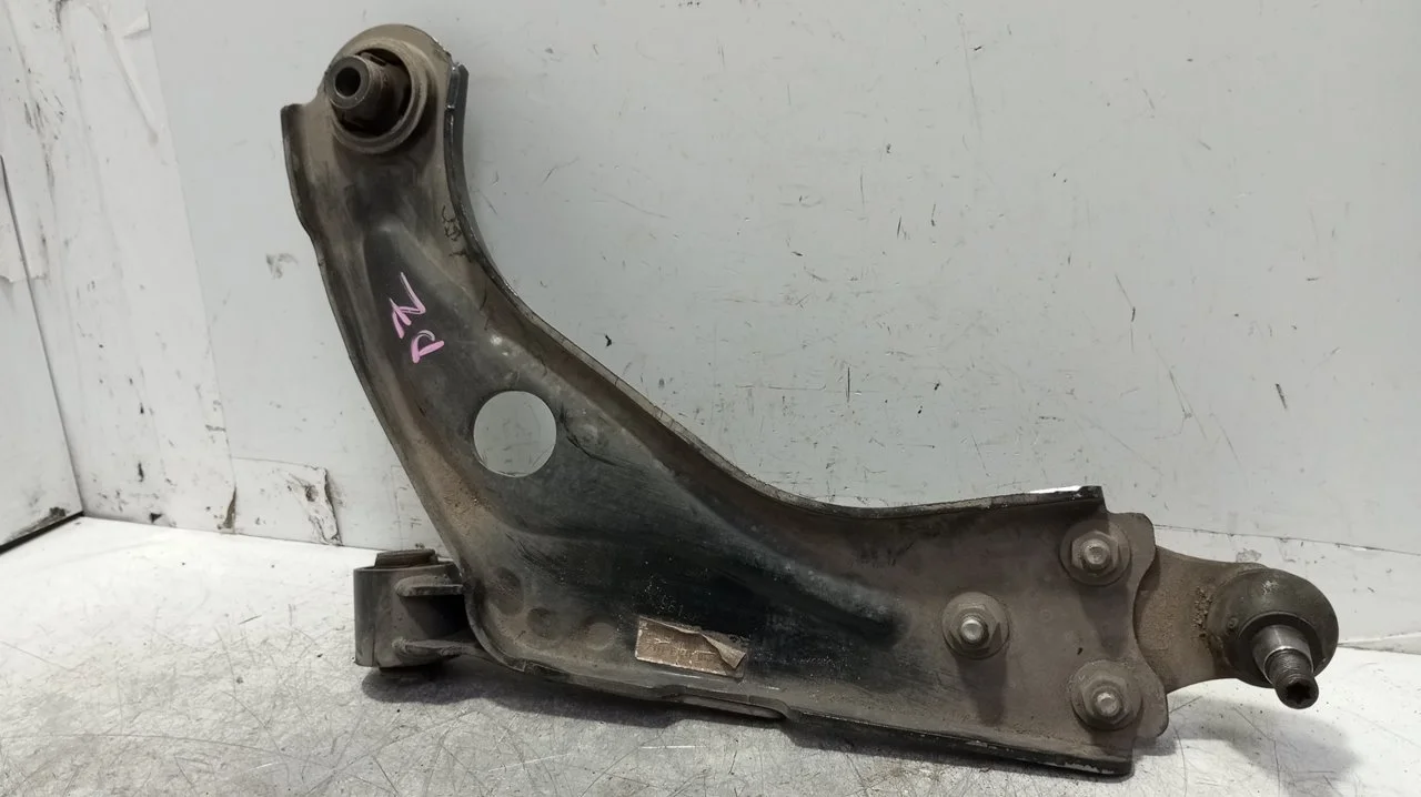 Foto de BRAZO SUSPENSION INFERIOR DELANTERO IZQUIERDO PEUGEOT 3008 1.5 Blue-HDI FAP (131 CV / 96 KW) referencia 98138523