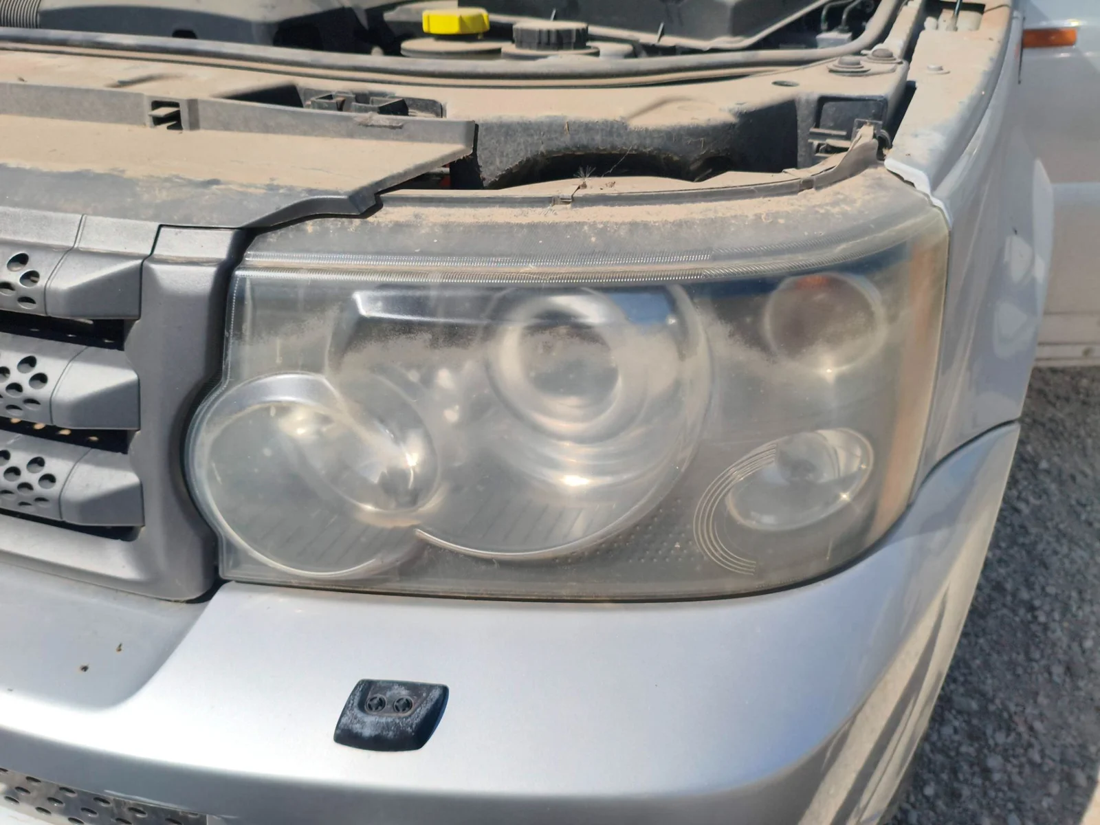 Foto de FARO IZQUIERDO LAND ROVER RANGE ROVER SPORT 2.7 Td V6 CAT (190 CV / 140 KW) referencia LR030759