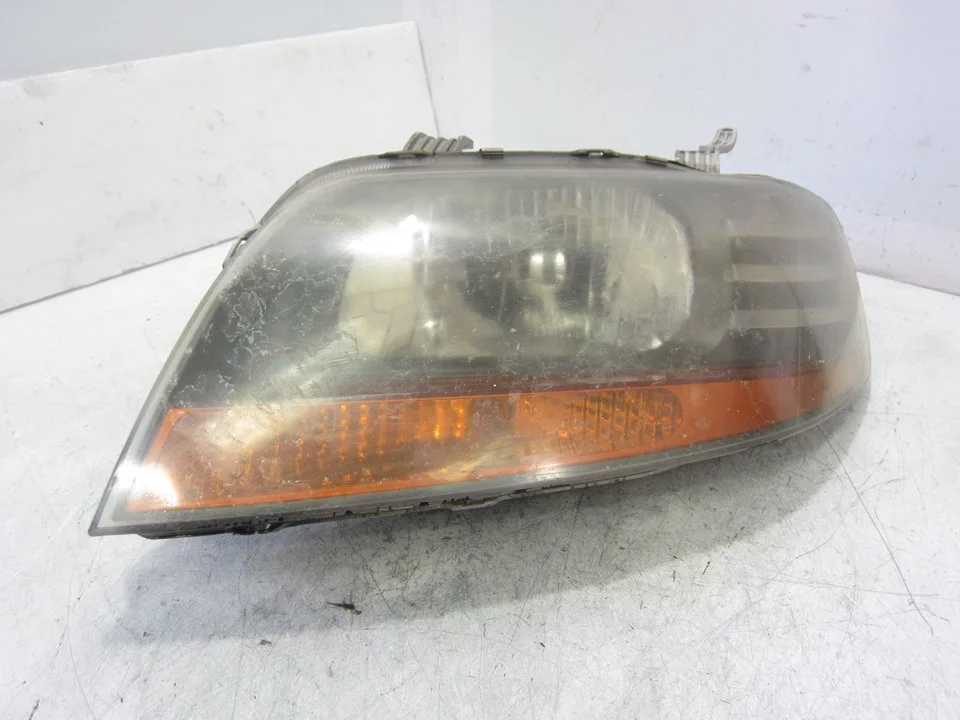 Foto de FARO IZQUIERDO DAEWOO KALOS 1.2 CAT (72 CV / 53 KW)
