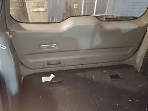Foto de GUARNECIDO PORTON TRASERO MITSUBISHI GRANDIS (NA0W)