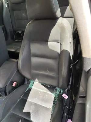 Foto de ASIENTO DELANTERO IZQUIERDO VOLKSWAGEN GOLF VI (5K1)(10.2008) 2.0 TDI (110 CV / 81 KW) foto 2