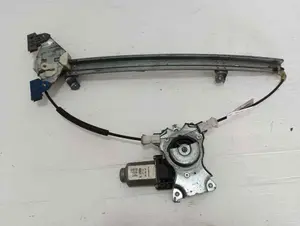Foto de ELEVALUNAS DELANTERO DERECHO NISSAN ALMERA (N16/E) 1.5 dCi Turbodiesel CAT (82 CV / 60 KW) referencia 400601T9 foto 4