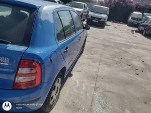 Foto de PUERTA TRASERA DERECHA SKODA FABIA (6Y2/6Y3) 1.2  (54 CV / 40 KW) referencia 6Y6833056