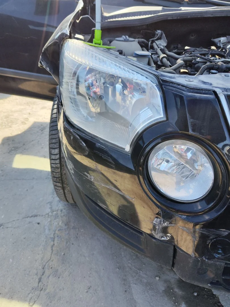 Foto de FARO DERECHO SKODA YETI (5L)(2009) 2.0 TDI (110 CV / 81 KW)