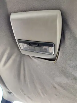 Foto de LUZ INTERIOR BMW SERIE X5 (E53) 3.0 Turbodiesel CAT (218 CV / 160 KW) foto 2