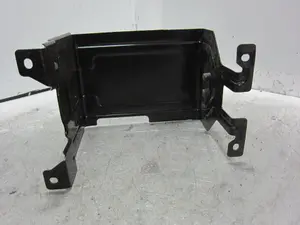 Foto de SOPORTE BATERIA VOLKSWAGEN TIGUAN (AD1) 2.0 TDI DPF (239 CV / 176 KW) referencia 5QF802631 foto 2