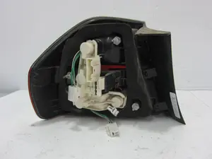 Foto de PILOTO TRASERO DERECHO BMW SERIE 3 BERLINA (E90) 2.0 16V Diesel (163 CV / 120 KW) referencia 084441930R foto 2