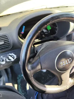 Foto de VOLANTE AUDI A3 (8L) 1.6 (102 CV / 75 KW) referencia 8Z0419091D FKZ foto 2