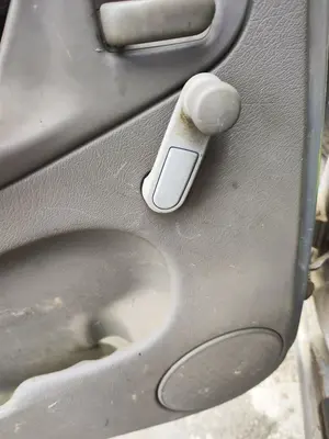 Foto de MANETA ELEVALUNAS TRASERA IZQUIERDA CITROEN XSARA PICASSO 2.0 HDi CAT (RHY / DW10TD) (90 CV / 66 KW)