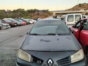 Foto de PARABRISAS RENAULT MEGANE II GRANDTOUR 1.9 dCi Diesel FAP (131 CV / 96 KW) referencia 8200200549