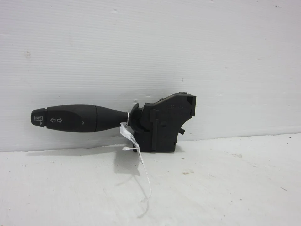 Foto de MANDO INTERMITENTES FORD MONDEO BERLINA (GE) 2.5 V6 24V CAT (170 CV / 125 KW) referencia 1ST7T13335