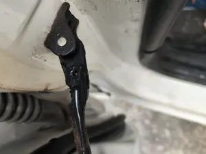 Foto de RETENEDOR PUERTA FORD FOCUS BERLINA (CAP) 1.6 TDCi CAT (90 CV / 66 KW)