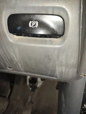 Foto de PALANCA FRENO MERCEDES-BENZ VITO FURGÓN (639) 2.1 CDI CAT (109 CV / 80 KW)