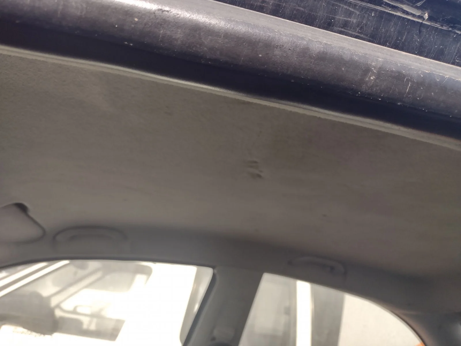 Foto de ASIDERO TECHO DELANTERO DERECHO SEAT IBIZA (6L1) 1.9 TDI (101 CV / 74 KW) referencia 6L0857607F FKZ