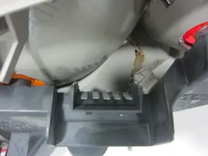 Foto de PILOTO TRASERO IZQUIERDO FORD KA (CCQ) 1.3 8V Duratec CAT (60 CV / 44 KW) referencia 97KG13N04BA foto 3