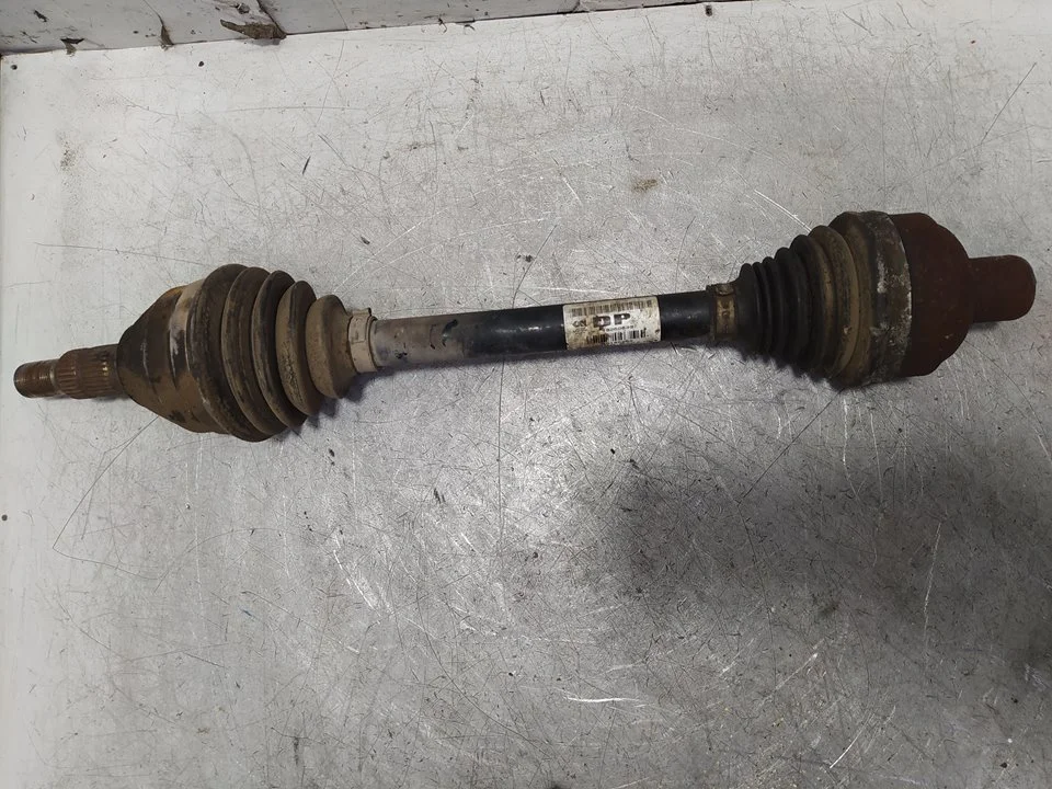 Foto de TRANSMISION DELANTERA DERECHA OPEL ASTRA J BERLINA 5P 1.7 16V CDTI (110 CV / 81 KW) referencia 13250839