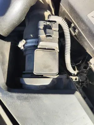 Foto de CAUDALIMETRO VOLVO S40 BERLINA 1.9 Diesel CAT (116 CV / 85 KW)