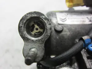 Foto de COMPRESOR AIRE ACONDICIONADO CITROEN C-ELYSÉE referencia 9806599380 foto 5