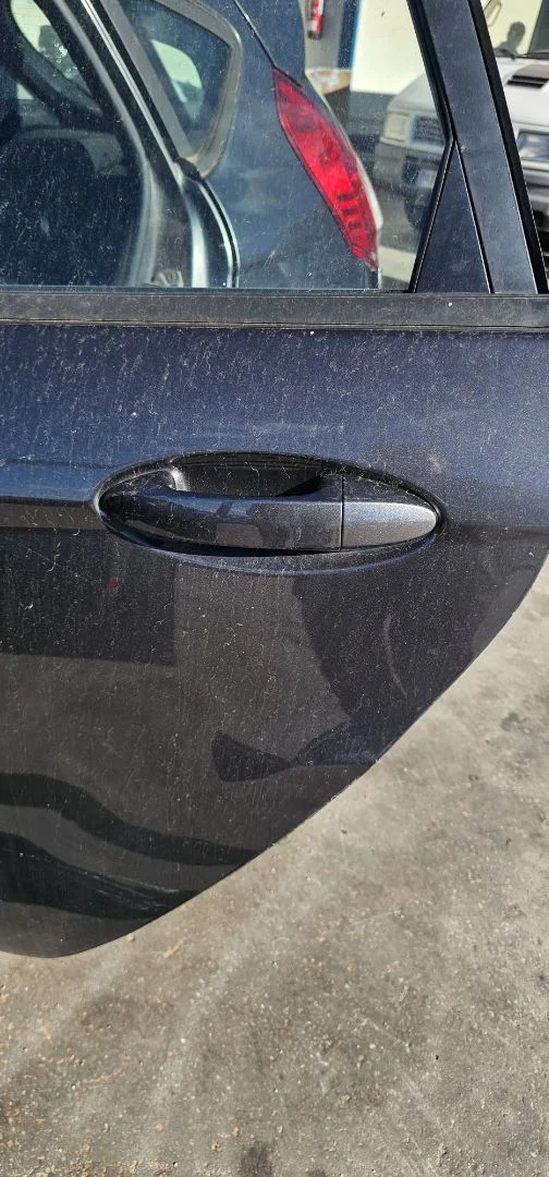 Foto de MANETA EXTERIOR TRASERA IZQUIERDA FORD FIESTA (CNN) 1.25 16V CAT (82 CV / 60 KW)