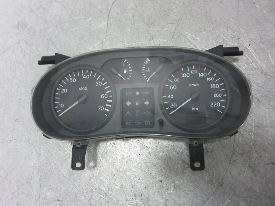 Foto de CUADRO INSTRUMENTOS RENAULT CLIO II FASE II (B/CB0) 1.2 (58 CV / 43 KW) referencia 8200261119