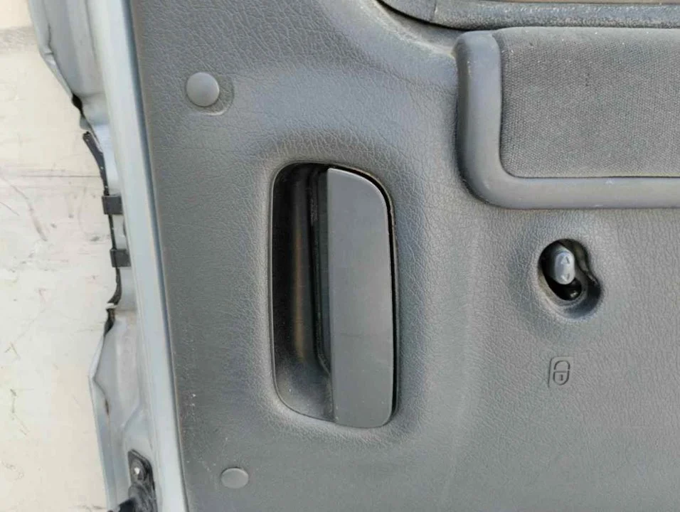 Foto de MANETA INTERIOR TRASERA DERECHA CITROEN BERLINGO 1.6 16V HDi (90 CV / 66 KW)