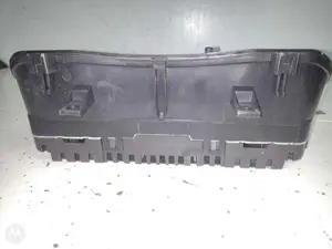 Foto de CUADRO INSTRUMENTOS VOLKSWAGEN POLO IV (9N1) 1.4 16V (75 CV / 55 KW) referencia 110080124001 foto 4